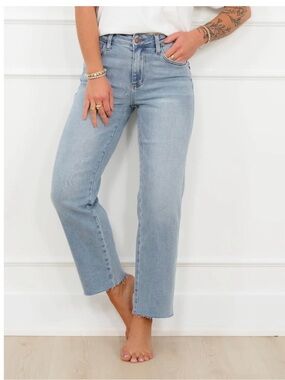 Judy Blue Light Blue High-Rise Cropped Straight Jeans
